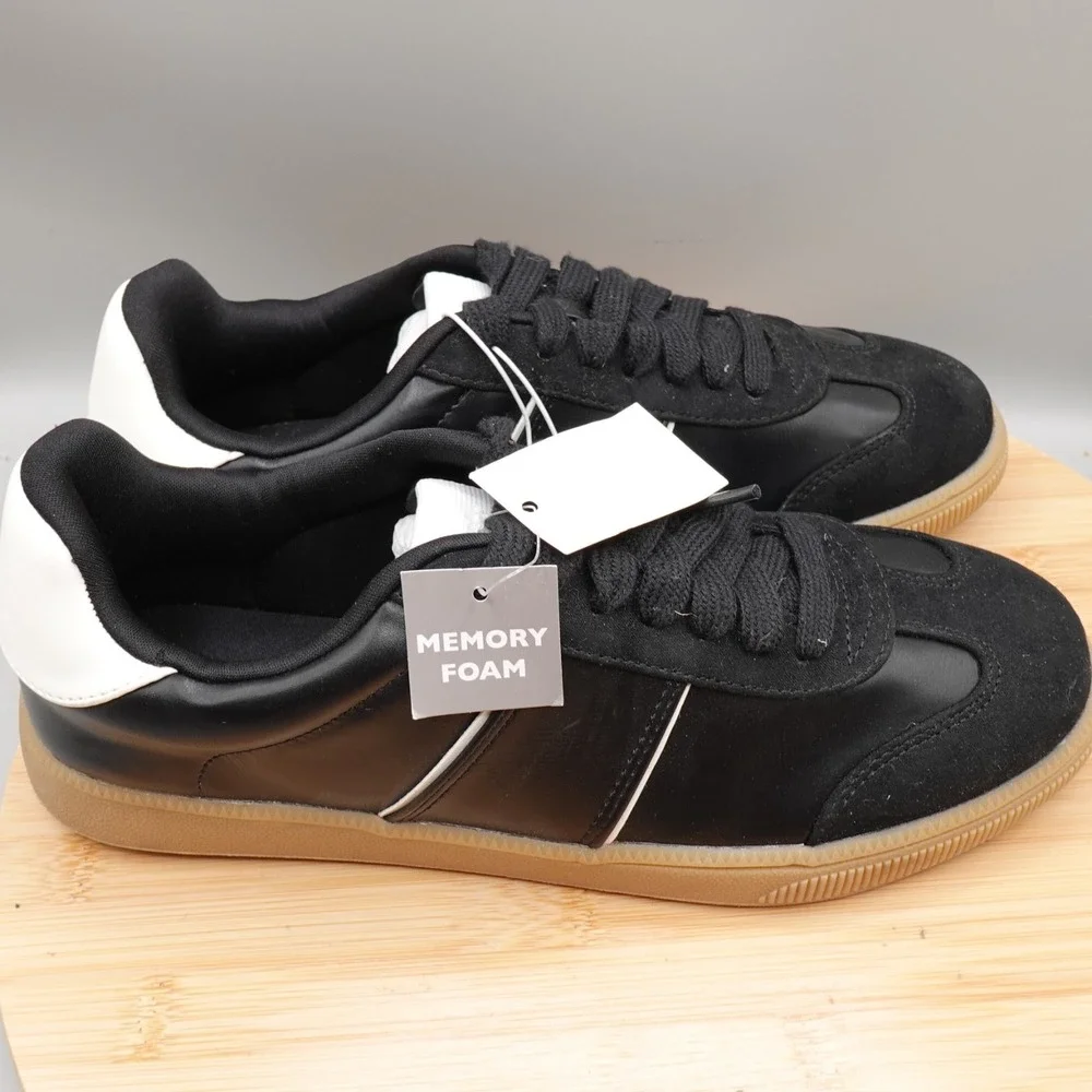 Falls Creek Women's Size 8.5 M Black Nora Sneakers Gum NWT 45 MSRP‎